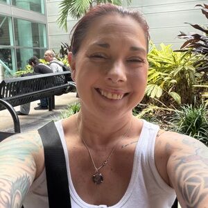 Meet your Posher, Julie